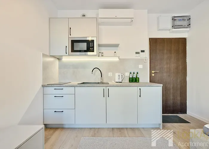 Polonia Iii By Lookap Parking Klimatyzacja وودج