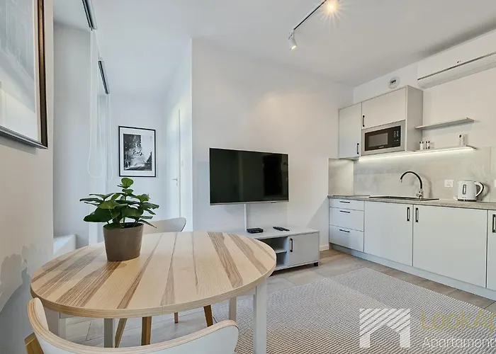 Polonia Iii By Lookap Parking Klimatyzacja