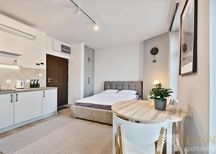 Polonia Iii By Lookap Parking Klimatyzacja شقة *